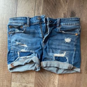American Eagle Outfitters Jean Shorts size 6